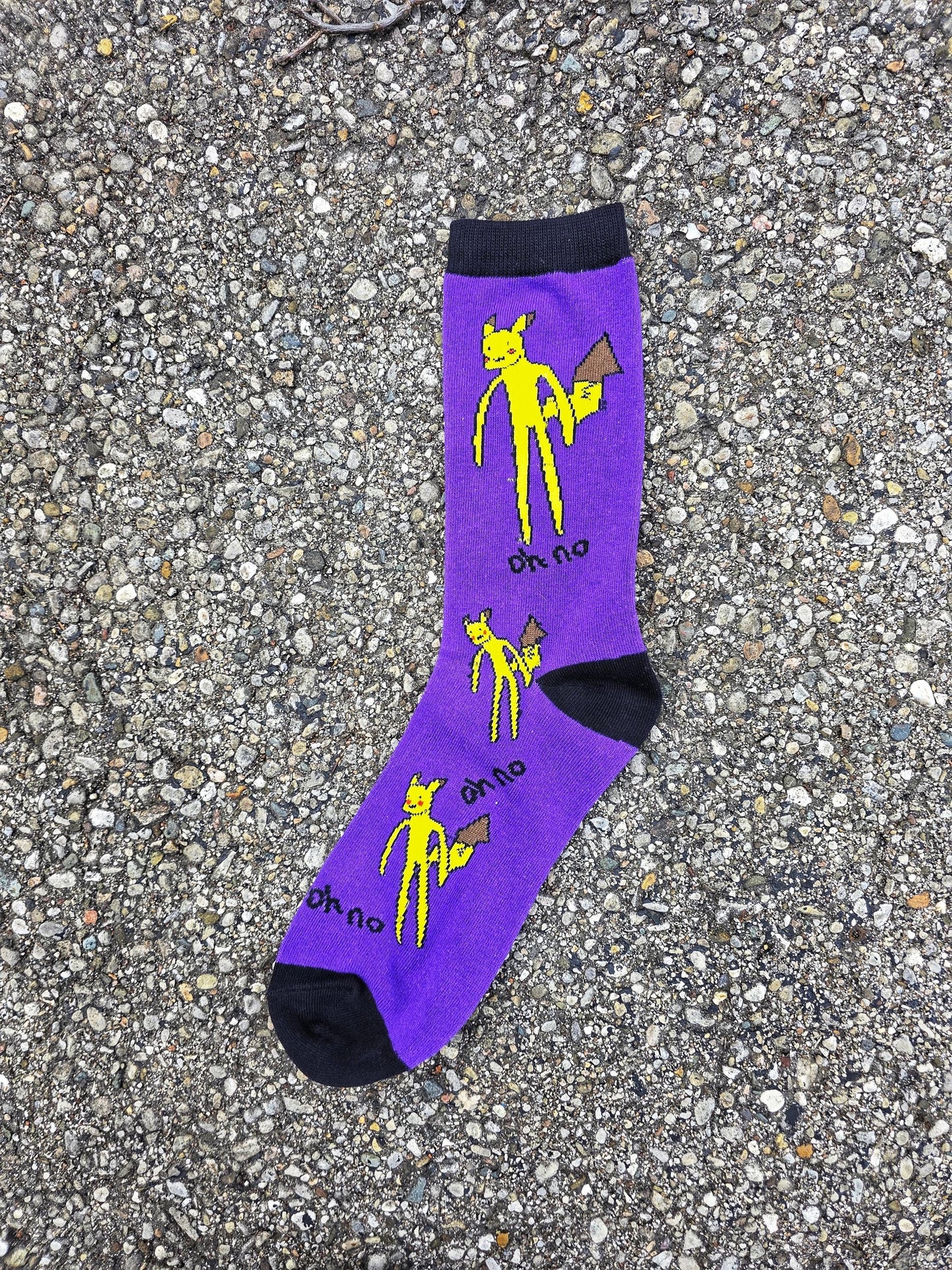 Novelty Video Game Oh No Electric Friend Socks: Funny Unisex Socks
